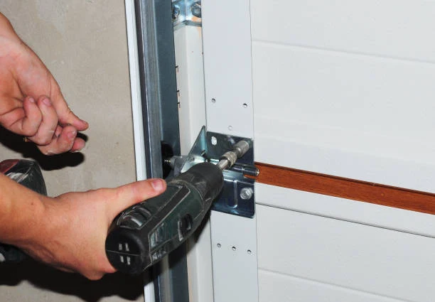 Emergency garage door repair service in Richardson TX for stuck doors and broken cables.